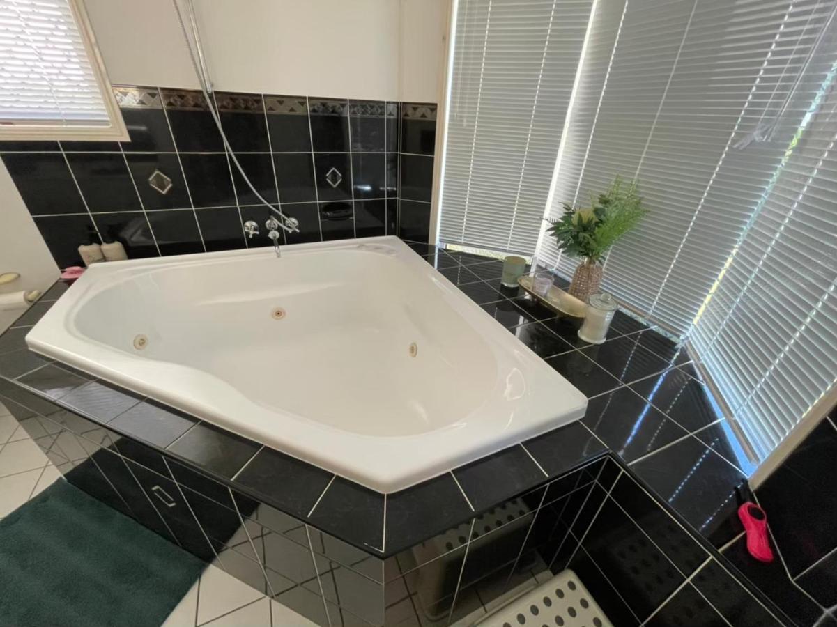 Chill Lux Spa Unit North Lakes Esterno foto